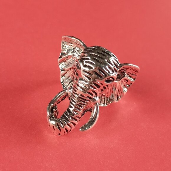 Elephant Head Animal Gothic Style Ring - Picture 4 of 4